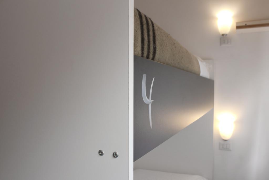 New Generation Hostel Milan Center מראה חיצוני תמונה