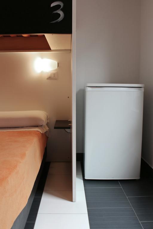 New Generation Hostel Milan Center מראה חיצוני תמונה