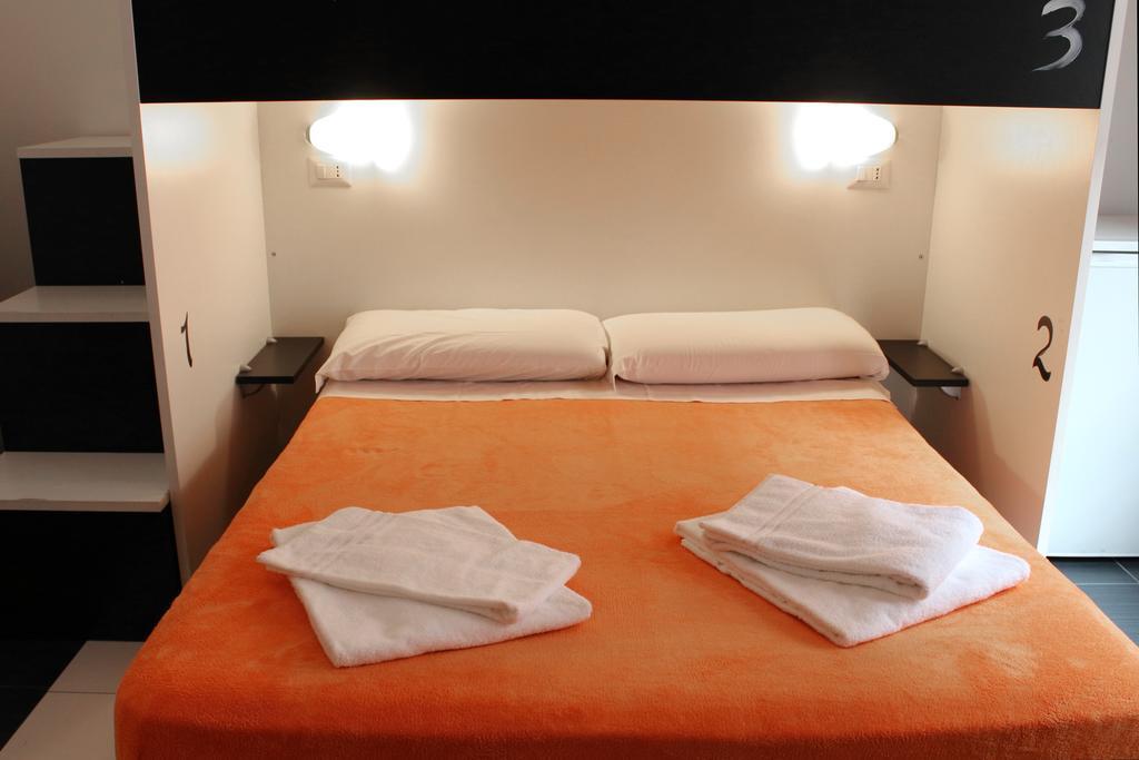 New Generation Hostel Milan Center מראה חיצוני תמונה
