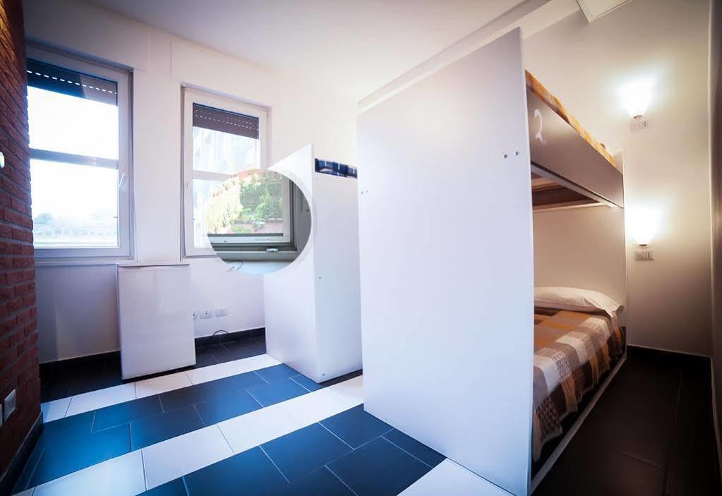 New Generation Hostel Milan Center מראה חיצוני תמונה