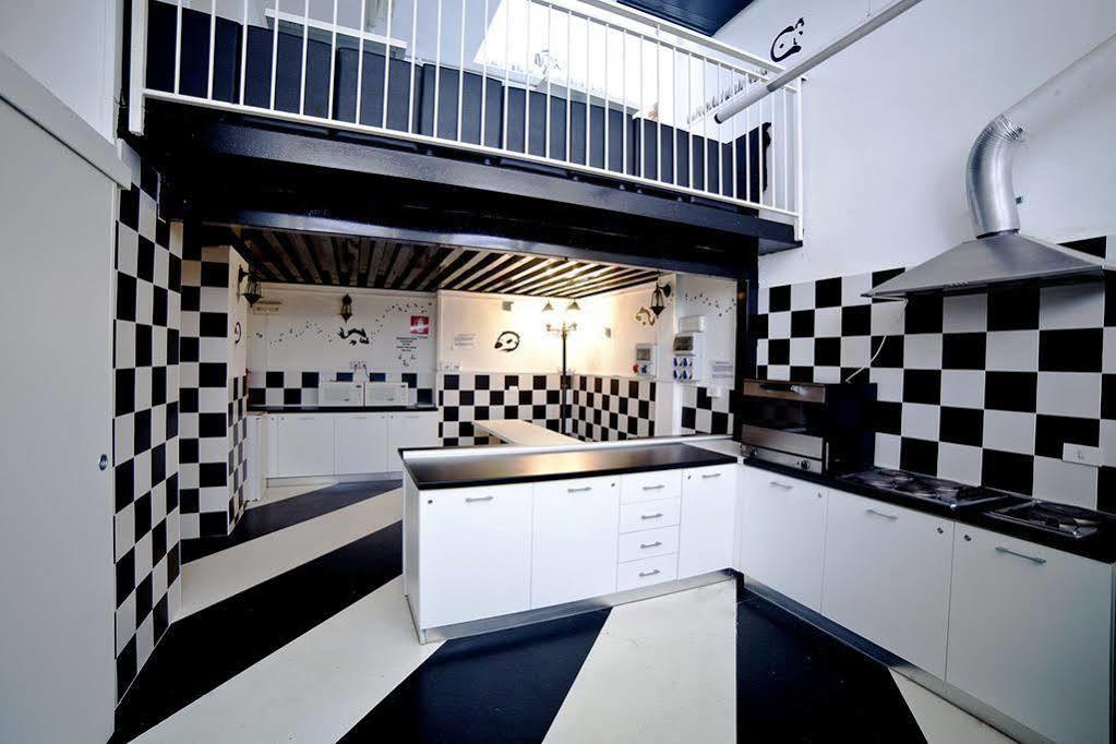 New Generation Hostel Milan Center מראה חיצוני תמונה